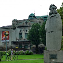 Another edifice in Lille Lungegårdsvann
